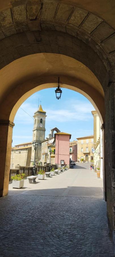 La Chascona Di Farnese Casa Di Tufo Nel Borgoアパートメント エクステリア 写真