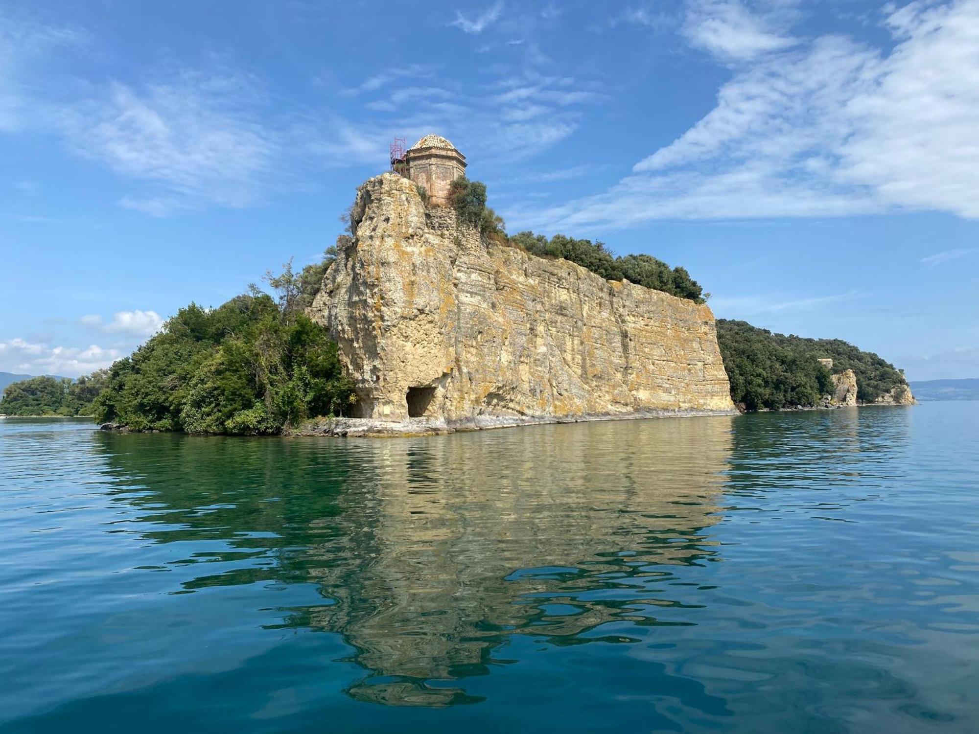 La Chascona Di Farnese Casa Di Tufo Nel Borgoアパートメント エクステリア 写真